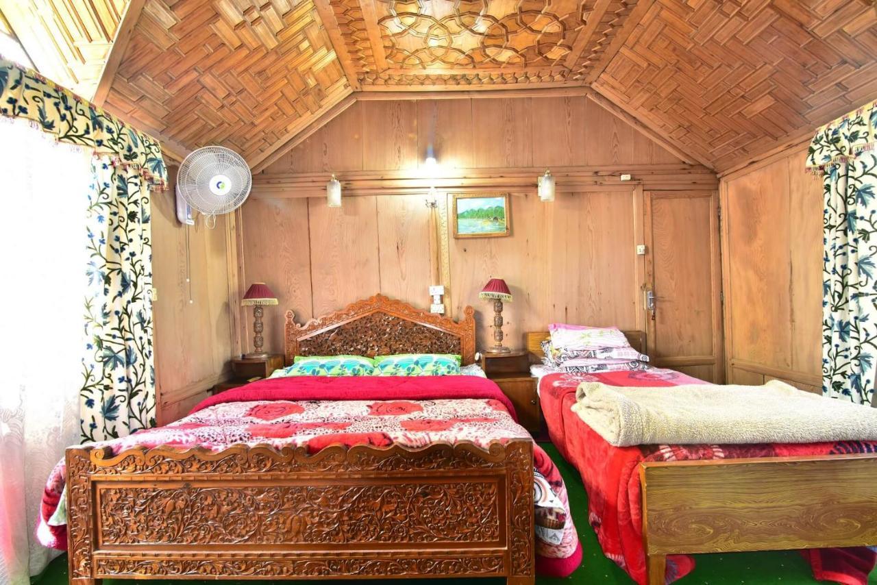 Houseboat Zaindari Palace Srinagar  Ngoại thất bức ảnh
