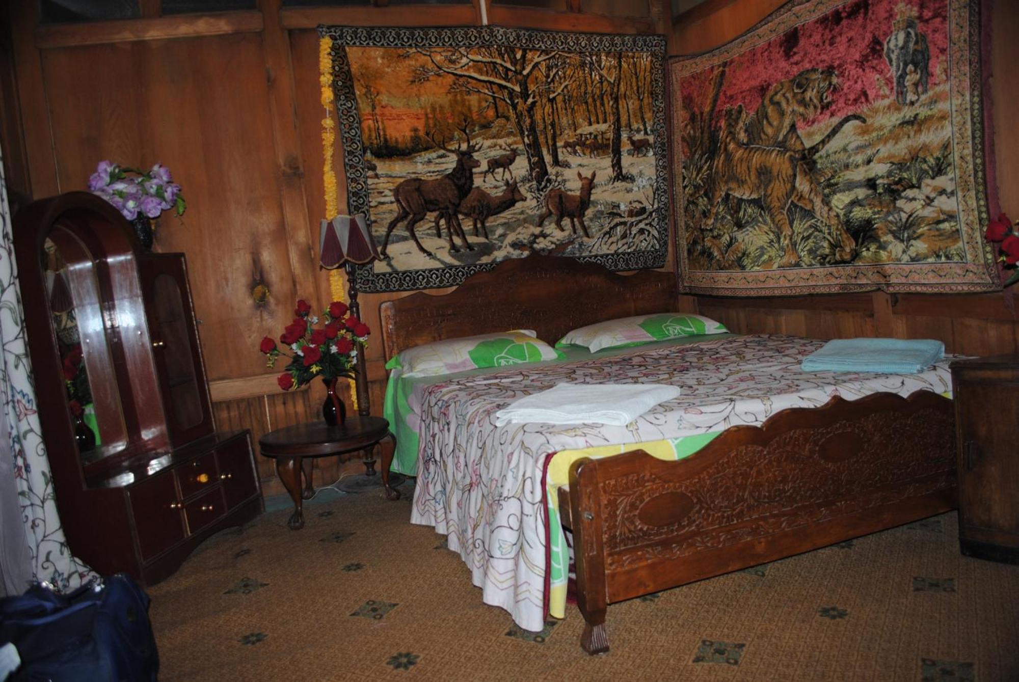 Houseboat Zaindari Palace Srinagar  Ngoại thất bức ảnh