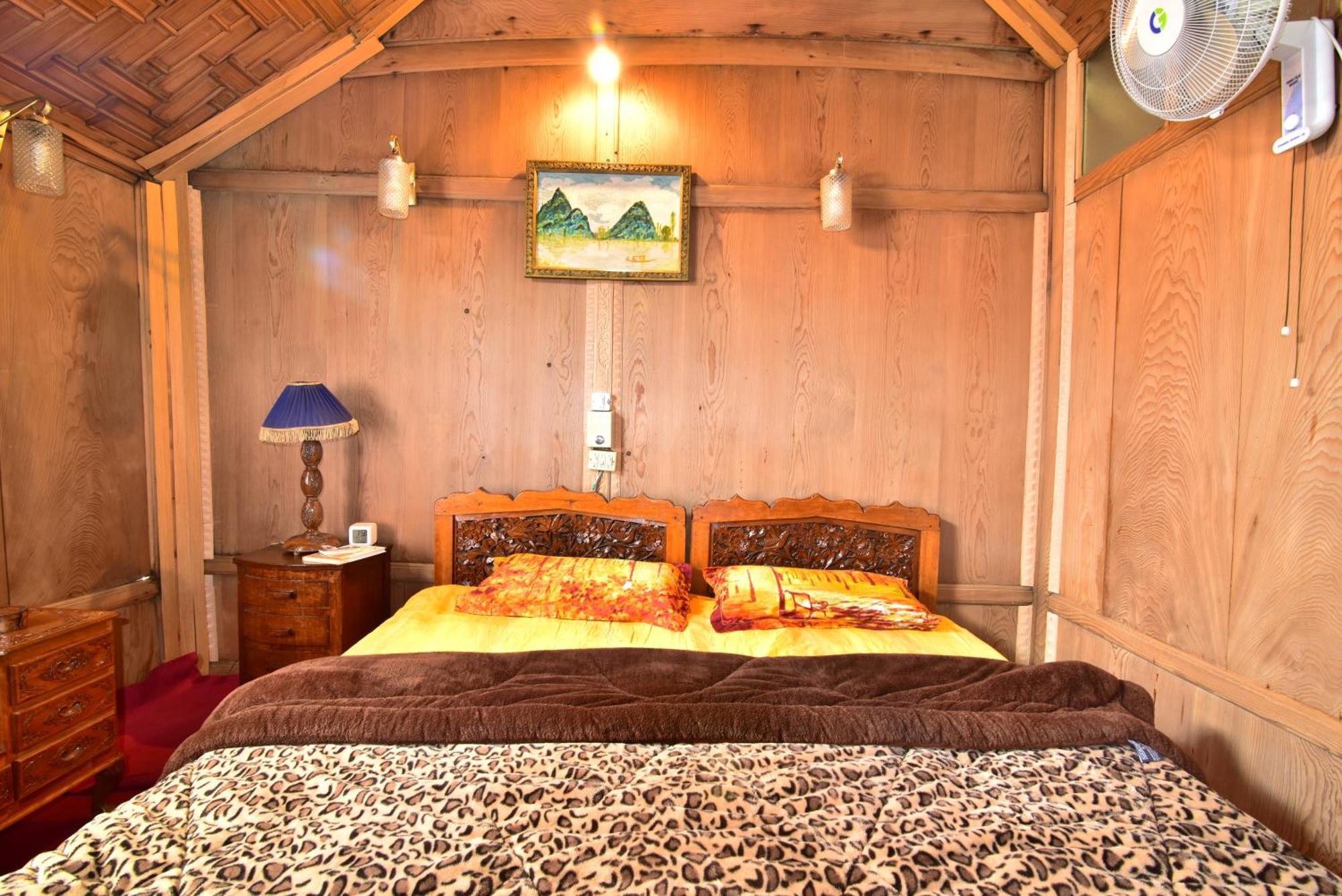 Houseboat Zaindari Palace Srinagar  Ngoại thất bức ảnh