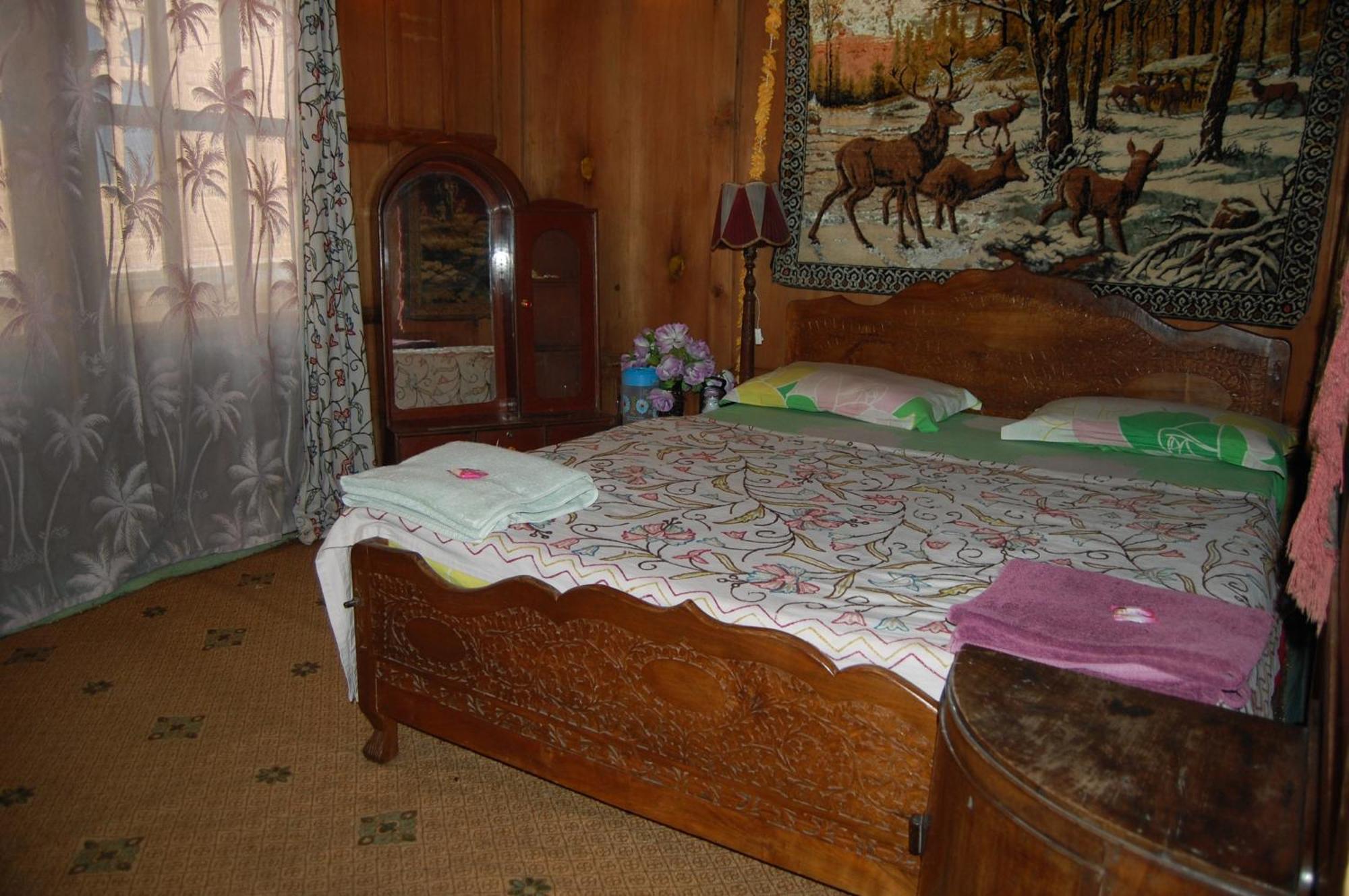Houseboat Zaindari Palace Srinagar  Ngoại thất bức ảnh