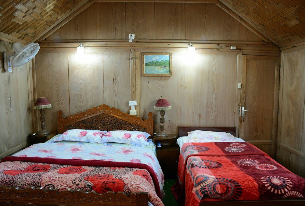 Houseboat Zaindari Palace Srinagar  Ngoại thất bức ảnh